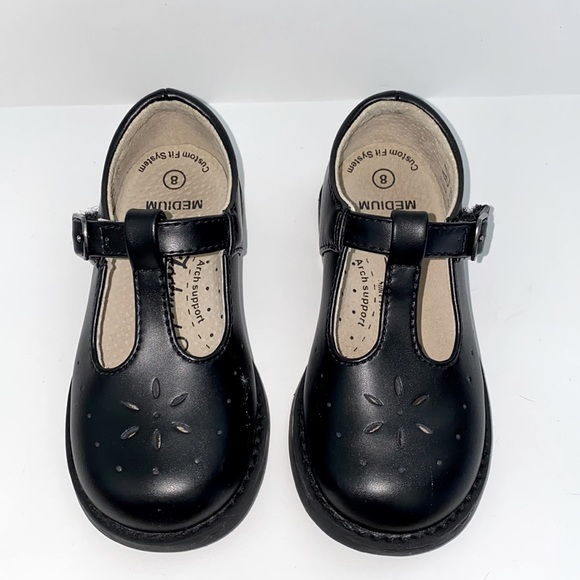 FootMates Other - Footmate Girl Shoes